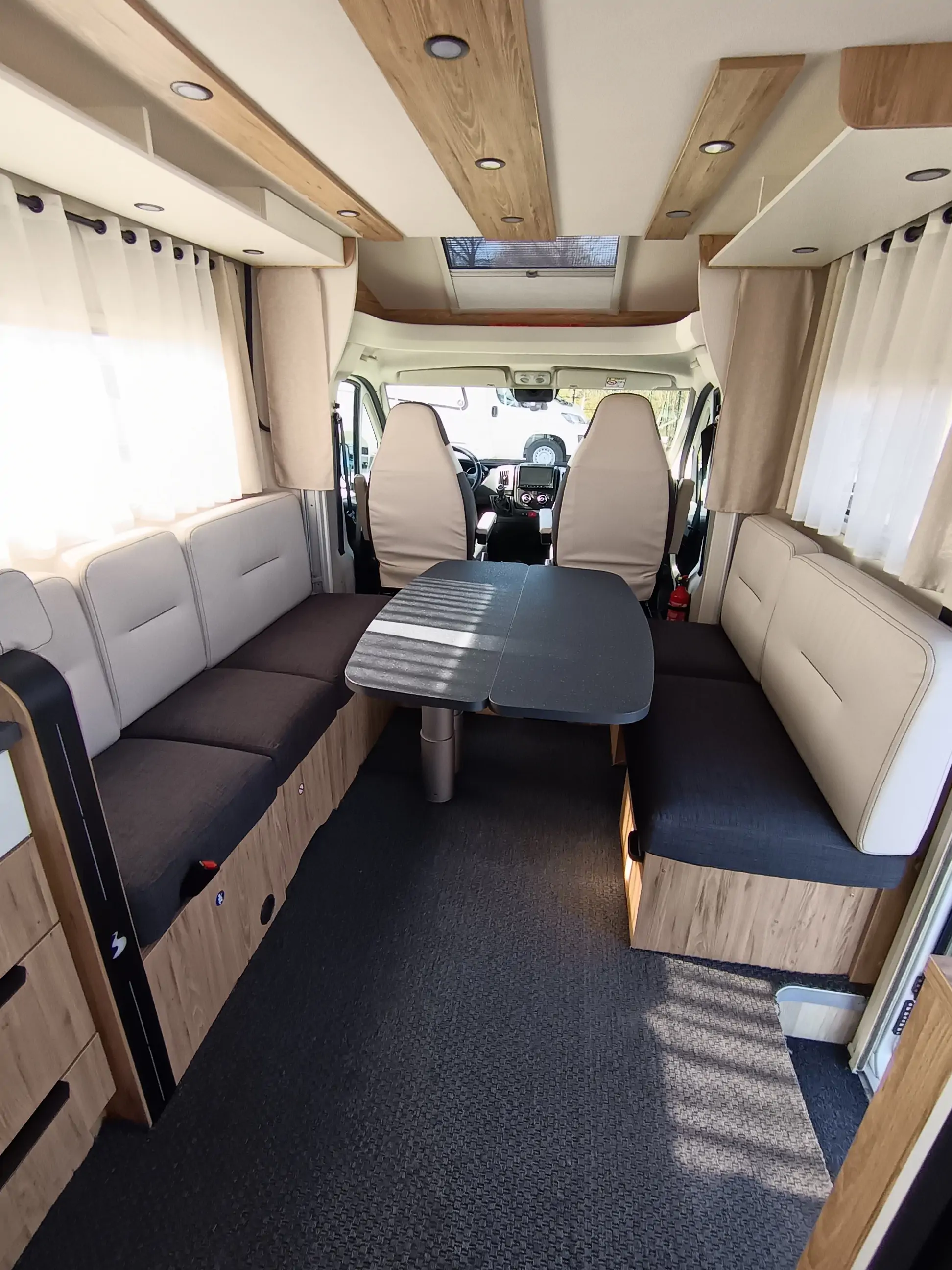 Image BAVARIA NOMADE 696D